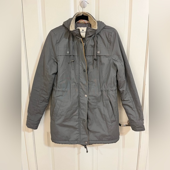 The Normal Brand Fur Hooded Parka Women’s Size Small - Picture 4 of 10